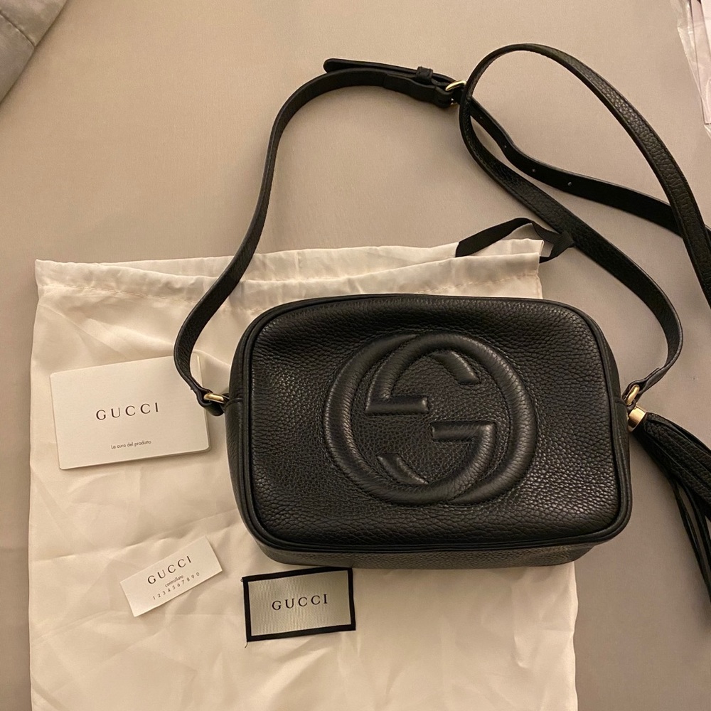 Authentic Gucci Soho small leather Disco bag